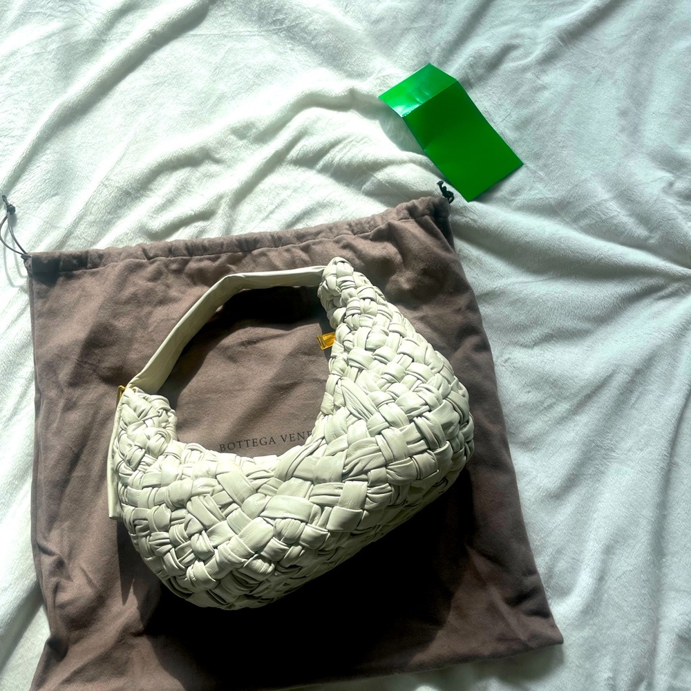 Bottega Veneta White Intrecciato Banana Hobo Bag New From Store $4,800 Retail